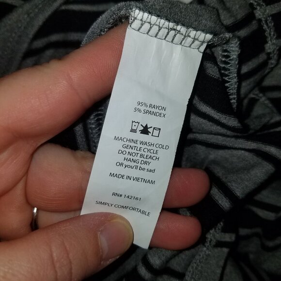 NWT LulaRoe Julia Dress Size Medium Black Gray Stripes Horizontal Vertical - Picture 8 of 10